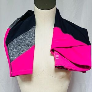 Xersion Hot Pink Grey and Navy Blue Capri Exercise Legging - M